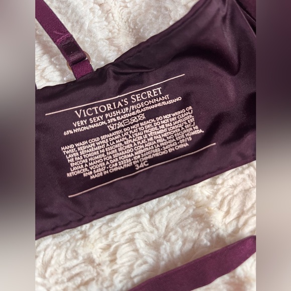 Victoria’s Secret Deep Purple Bra & Panties Set 34C L NWOT - Picture 3 of 8